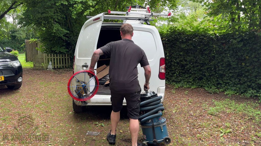 Schoorsteen onderhoud Sneek ladder bus Schoorsteen onderhoud Sneek ladder bus